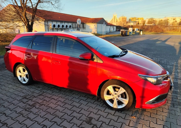 Toyota Auris cena 58999 przebieg: 140000, rok produkcji 2016 z Lublin małe 742